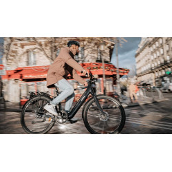 société élégance vélo  a été créer en 2018 par madam lecourt , l'entreprise se spécialise dans la commercialisation de vélos